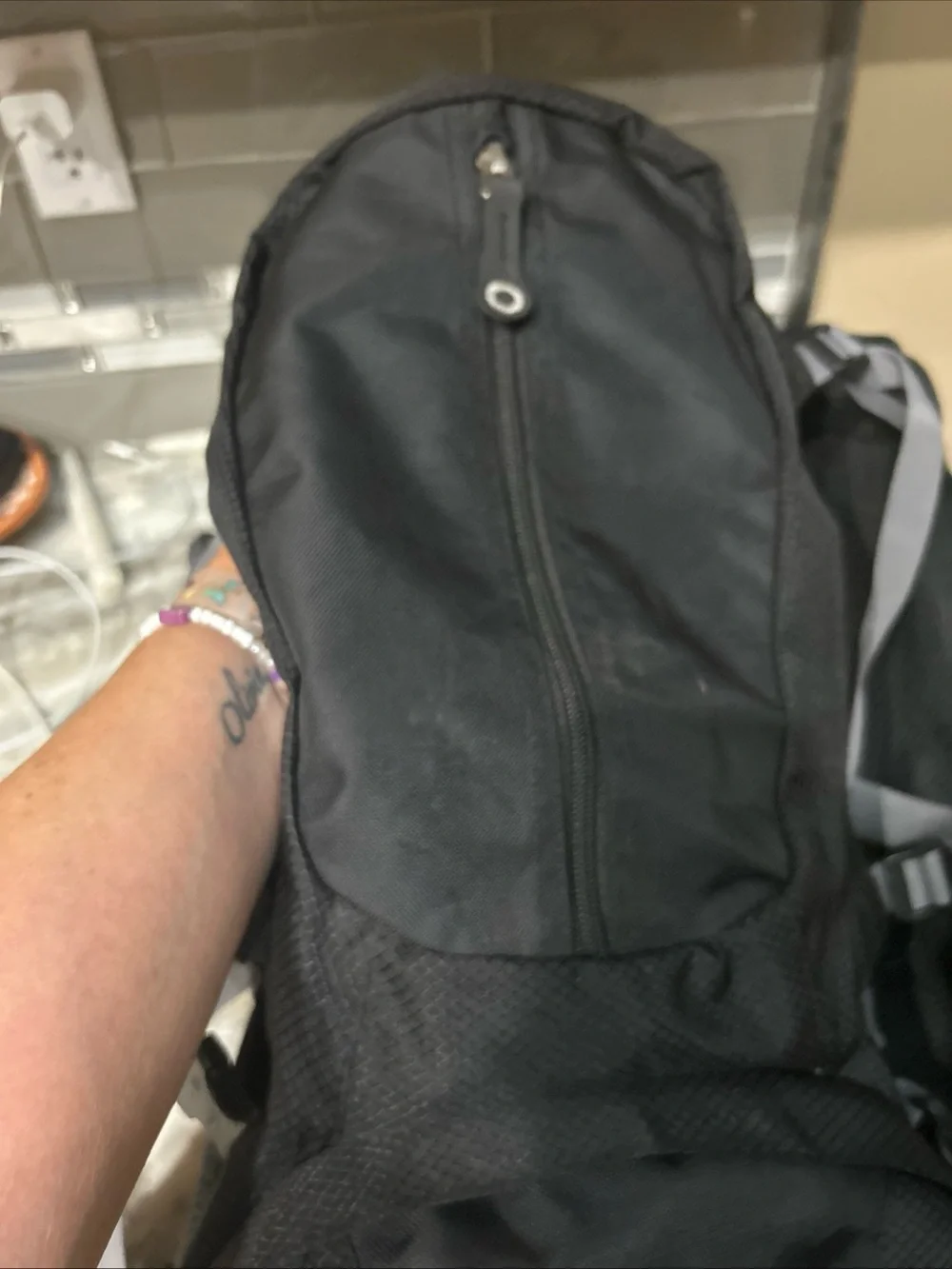 High Sierra Sentinel 65L Hiking Backpack Waterproof Nylon Hip Belt Ergo Fit.